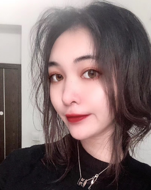 青岛前凸后翘性感小野猫火辣挑逗，甜美温顺满足你的一切幻想